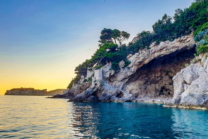 Private romantic Sunset tour - Villa Sheherezade and the story of a damaged hotel