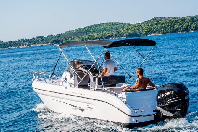 Private speedboat tour to Elaphiti Islands - Drinks onboard: beer, homemade grappa, and what that means for your day