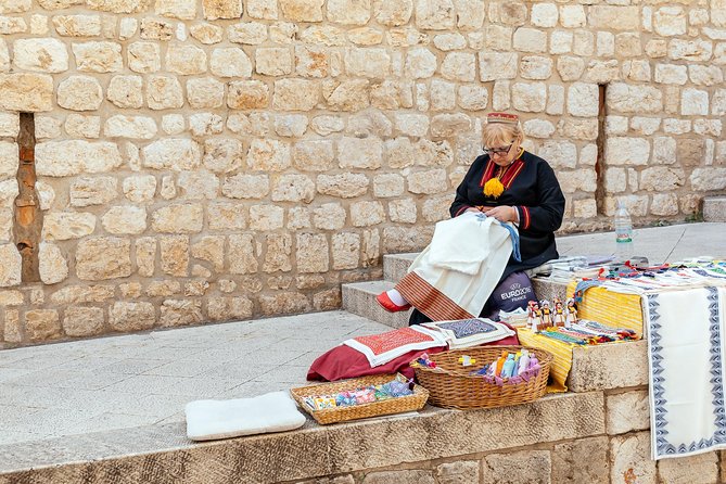 PRIVATE TOUR: Highlights & Hidden Gems of Dubrovnik With Locals - Who this private Dubrovnik walk is best for