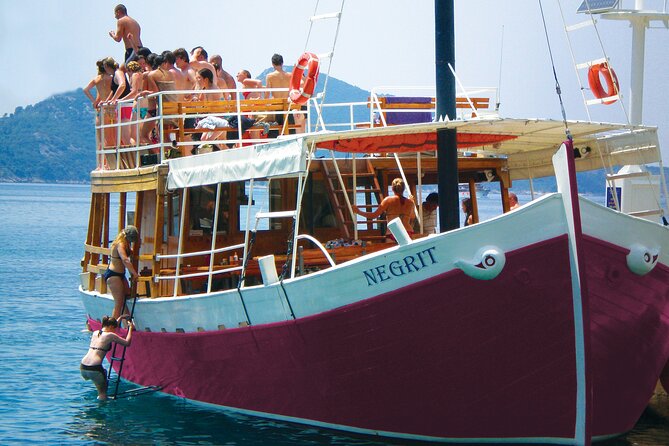 Rent a Boat! (Group Option - Half Day) - Key things that make this boat day worth your money