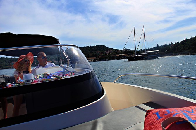 Rent a speed boat and explore beaches and coves of Elaphiti Islands - Yacht Club Orsan start: where you’ll meet and how pickup works