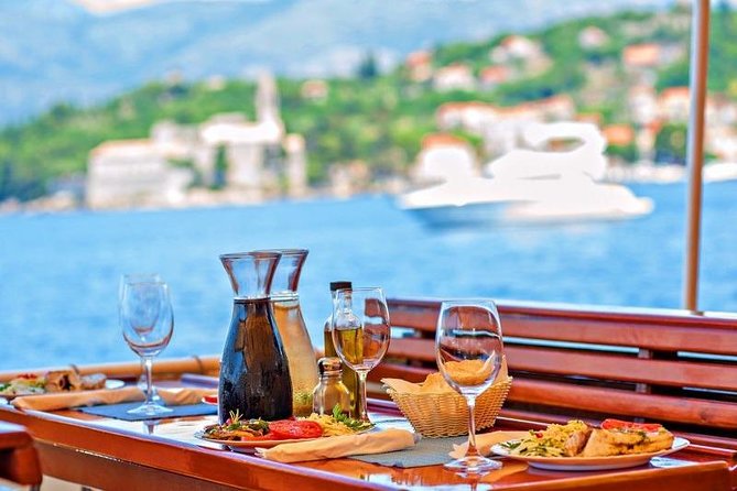 Rent a Traditional Wooden Boat (64 pax) - The Crew Makes It: Emily, Ranta, Ivan, and the Hosting Style You Want