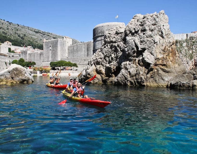 Sea Kayaking - How the Guide Escort Changes Your Experience