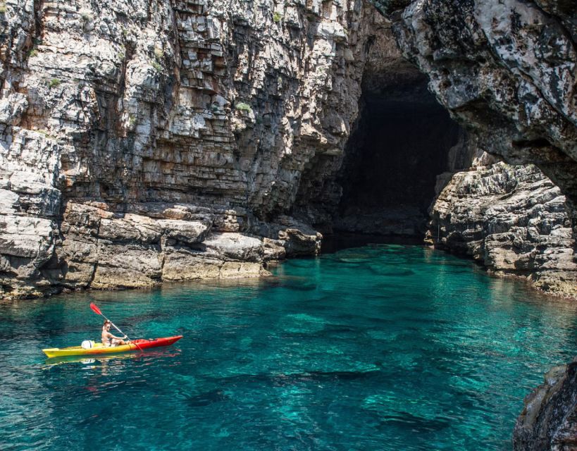 Sea Kayaking - Fitness, Age, and Experience Level: What You Need to Know