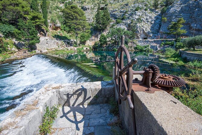 Srdj hill scenic panorama drive and Dubrovnik Old Town PRIVATE TOUR - The 3-hour timing, private format, and what it feels like