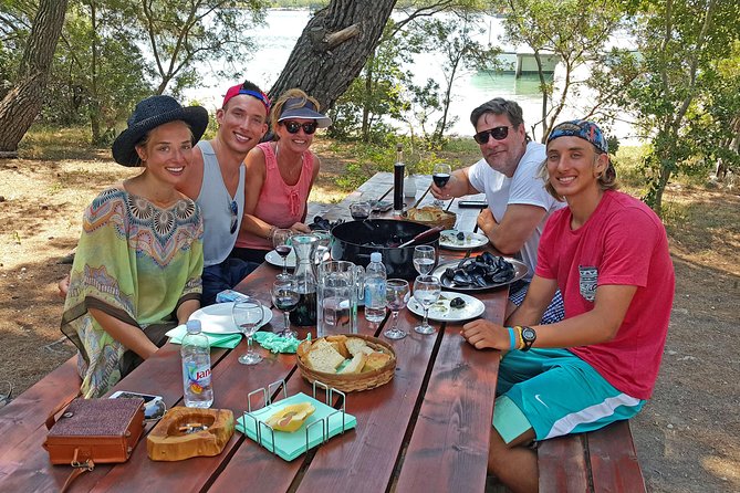 Ston Oysters & Wine Tasting Tour from Dubrovnik - The oyster farm boat ride and lunch: where the real decision points are