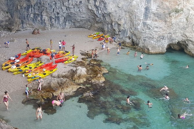 Sunset Sea Kayaking and Wine Dubrovnik - Sunset Wine Outside the Harbor: The Social Payoff