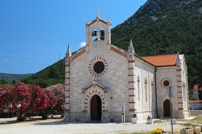 Transfer Dubrovnik to Split with Sightseeing in Ston Town - Price and value: what $295.20 per person buys you