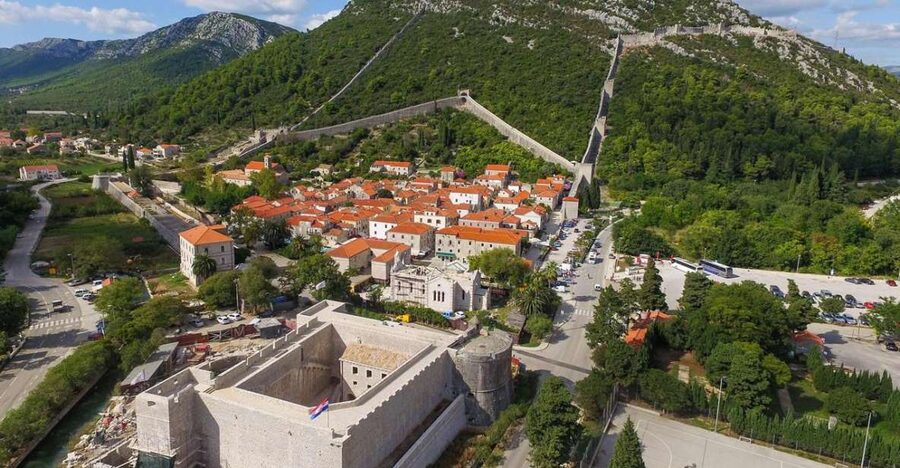 Wine Lover's Tour from Dubrovnik - The Ston Stop: Walking Time, Oyster Options, and a Seafood Break
