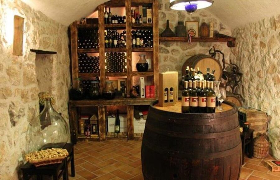Wine tasting on Peninsula Pelješac wine tour from Dubrovnik - Trstenik: a small village break after the wine stops